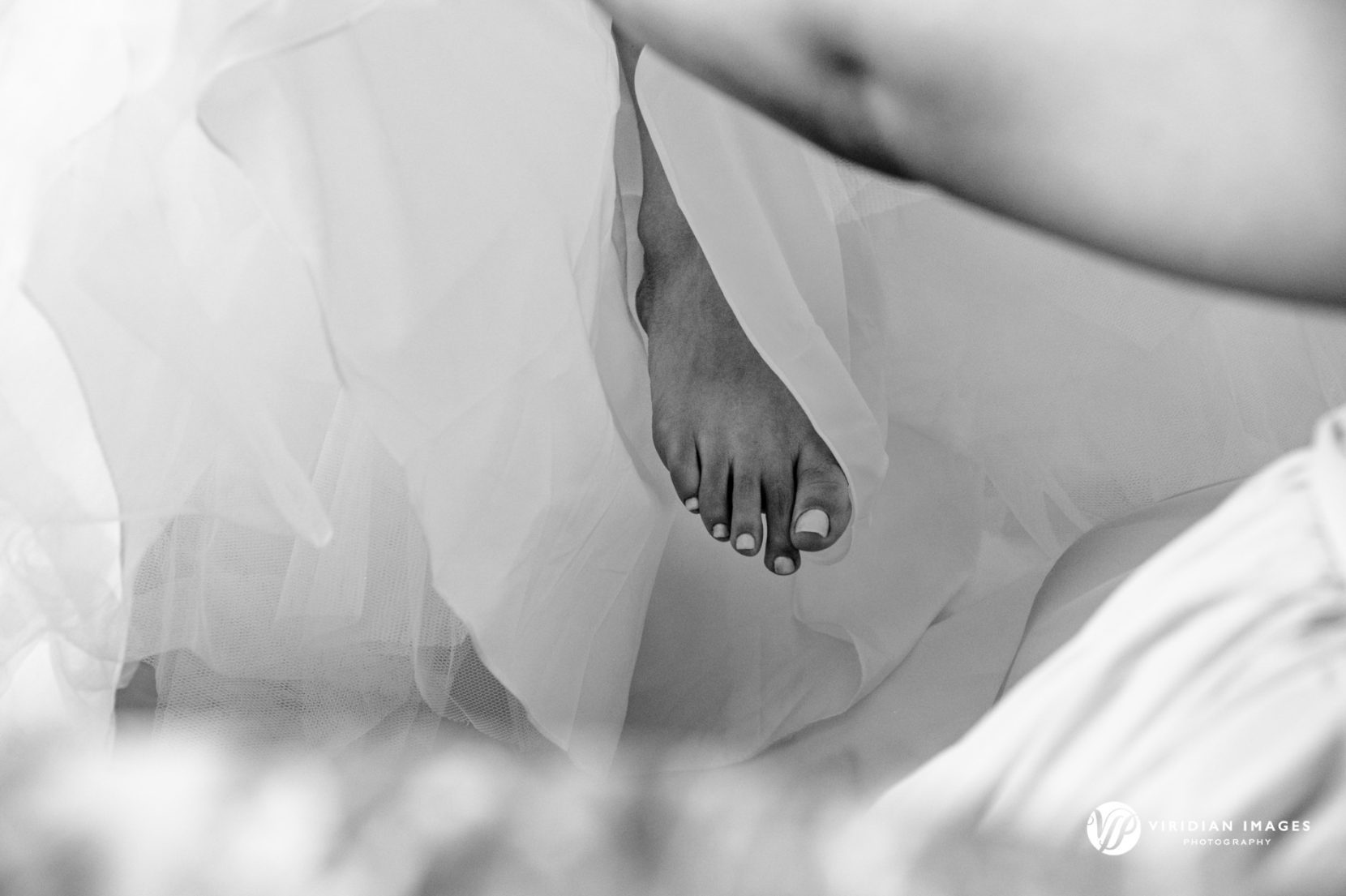 bride getting into her wedding dress in Atlanta hotel
